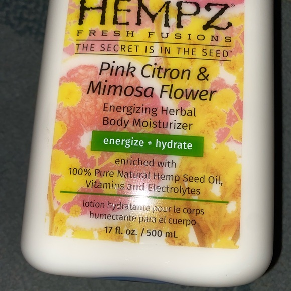NWT Hempz lotion - Picture 3 of 3